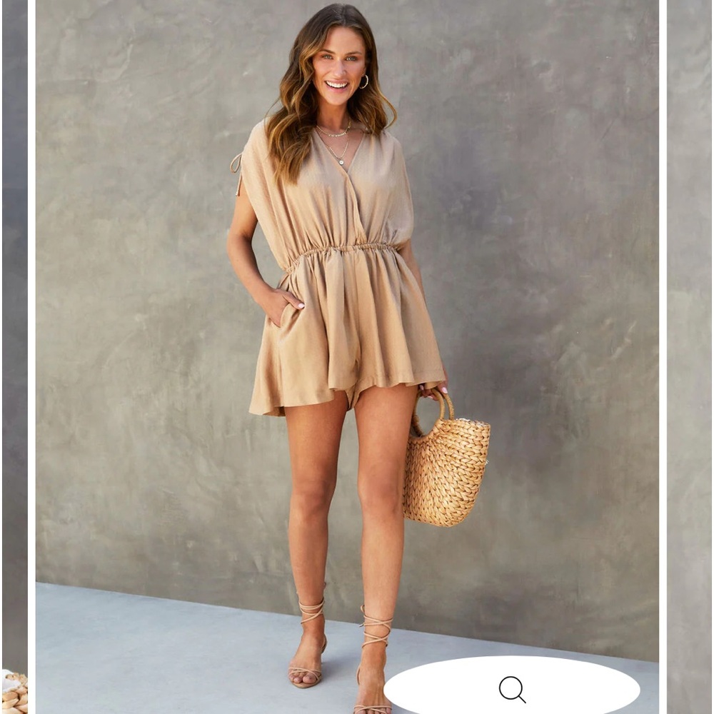 VICI ROMPER for sale. Brand new. Doesn’t fit. No tears, never been worn.